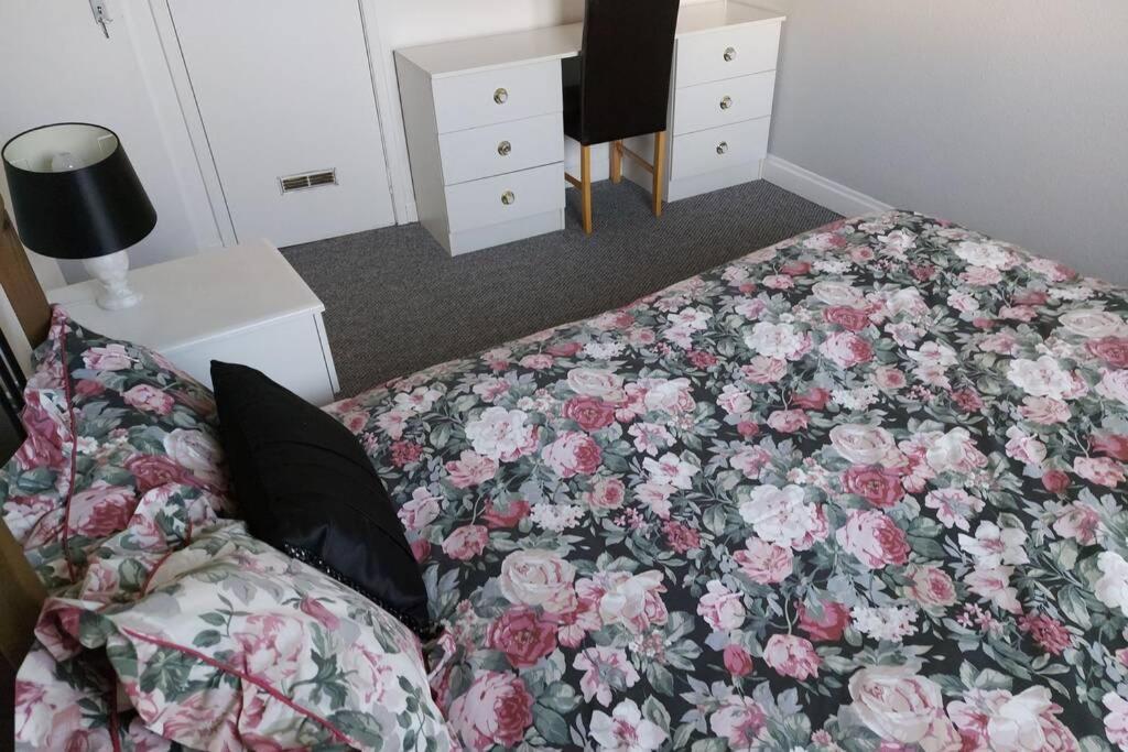 Wonderland Guest House كوفنتري المظهر الخارجي الصورة